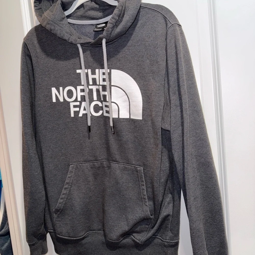 The North Face Men's Grey/White Hoodie With Logo size Small